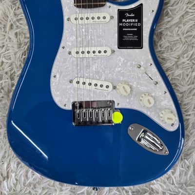 Fender Player II Modified Stratocaster®, Rosewood Fingerboard, Electric Blue image 3