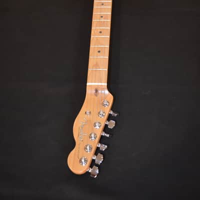 Fender American Professional Telecaster with Roasted Maple Fretboard 2017 - Candy Apple Red image 6