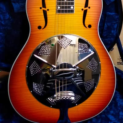 National Reso-Phonic Estralita Deluxe 12 Fret 2024 Sunburst Top, Walnut Back & Sides IN STOCK NOW! image 3