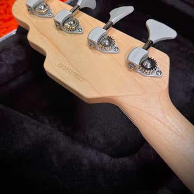 Ingold Guitars Mildred Bass 2025 - Short Scale - Gold image 11