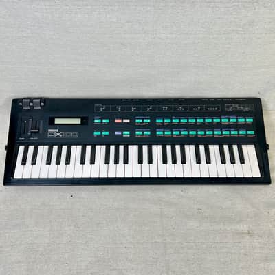 Yamaha DX100 Programmable Algorithm Synthesizer 1986 Keyboard Piano