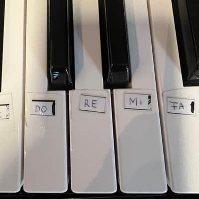 Yamaha YPT-220 2010s - Multi image 2