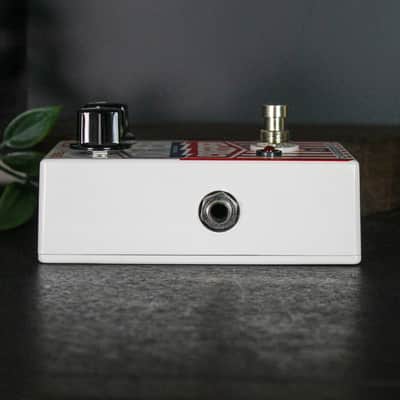 Preowned Daredevil Pedals Northern Creeper Fuzz Pedal w/ Box image 2