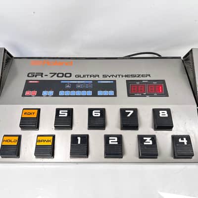 Roland GR-700 Guitar Synthesizer