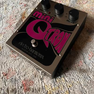 Electro-Harmonix Mini Q-Tron Envelope Filter 2000s + Wooden Box image 2
