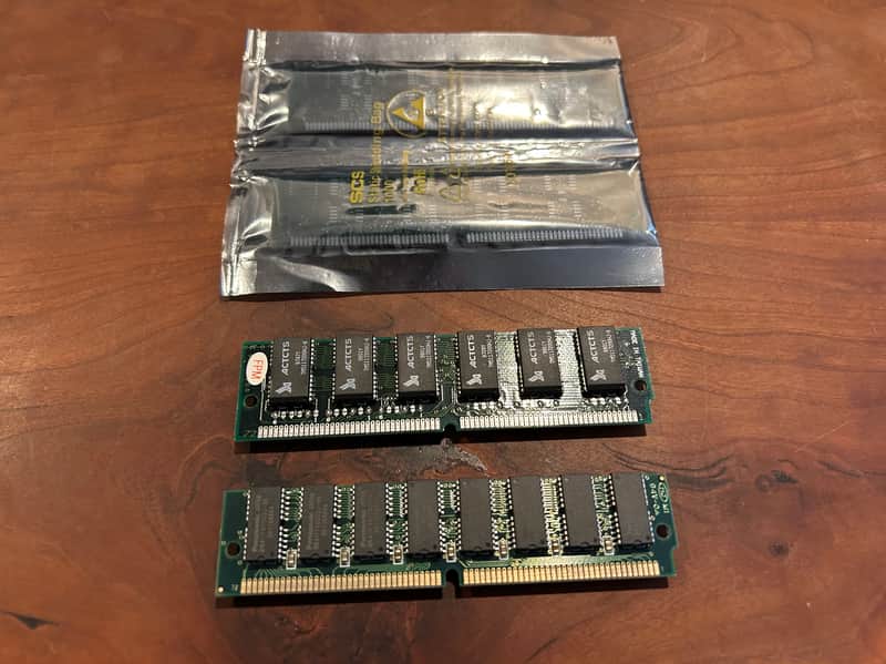 32MB (2x16MB) Memory Modules for Akai S3000XL image 1