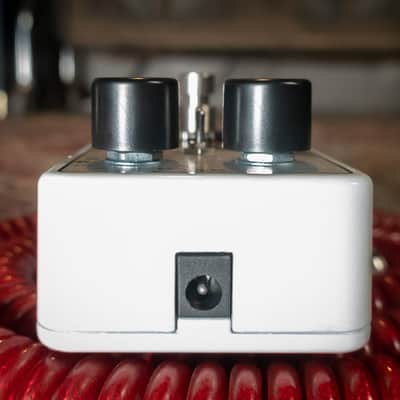 Electro-Harmonix Pitch Fork Polyphonic Pitch Shifting Guitar Effects Pedal image 3