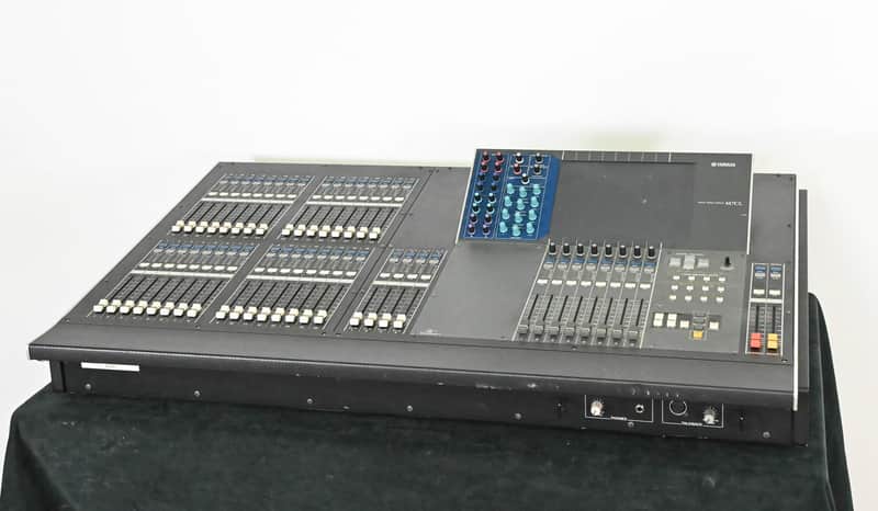 Yamaha M7CL-32 32-Channel Digital Audio Mixing Console CG01KBF *ASK FOR SHIPPING* image 1