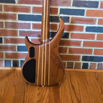 USA-made Peavey Cirrus 4 string Wenge top! Wenge/Pau Ferro image 4