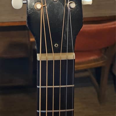 Gibson LG-2 1947 - Sunburst top, natural back & sides image 1