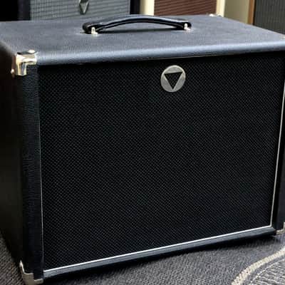 VBoutique USA 112 Ported Cab with WGS 12L 200W Speaker image 2