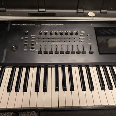 Korg Kronos X 88 with Case image 5