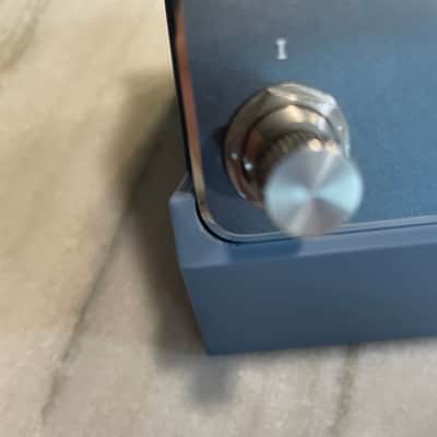 Blue Neural DSP Nano Cortex stand for display or use stabilizer elevation image 4
