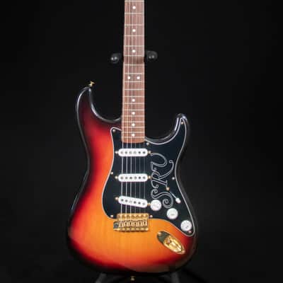 Fender Stevie Ray Vaughan Stratocaster with Pau Ferro Fretboard 2000s - 3-Color Sunburst image 1