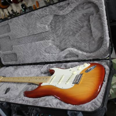 Fender 2018 American Professional Stratocaster Sienna Sunburst image 17