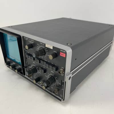 Philips - PM3233 - Oscilioscope - For Parts/As-Is (Powers Up) image 4