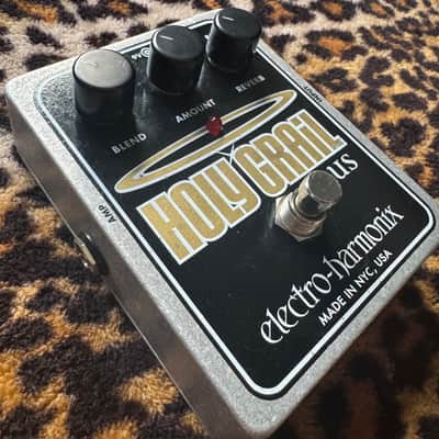 Electro-Harmonix Holy Grail Plus Reverb 2008 - 2022 - Black / Gold / Grey image 4