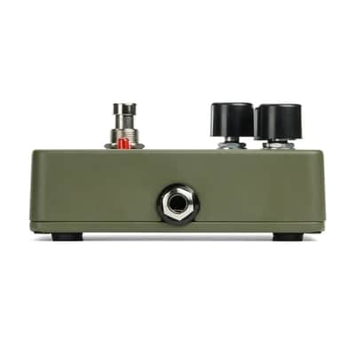 Electro-Harmonix Green Russian Big Muff Fuzz Sustainer Distortion Electric Guitar Pedal 2026 image 4
