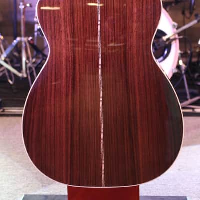 Used 2018 Martin Custom Shop 00-14 Fret Cutaway Acoustic Guitar, Natural w/ Case image 5