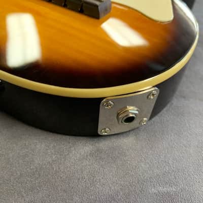 Epiphone Les Paul Sunburst acoustic electric ukuelele image 2