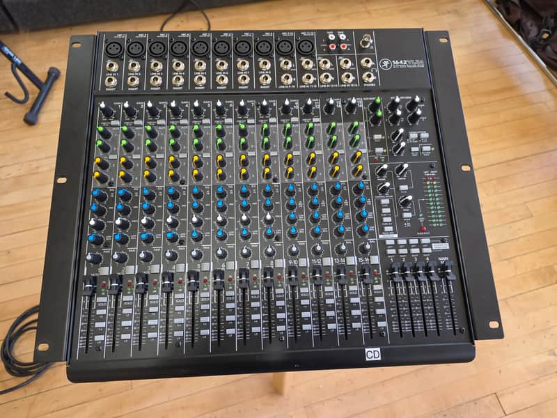 Mackie 1642VLZ4 16-Channel Mic / Line Mixer - Black image 1