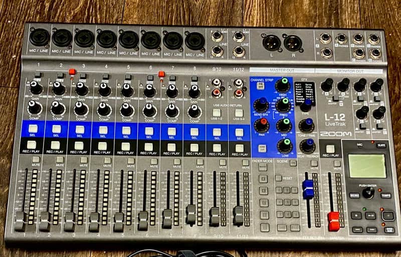 Zoom LiveTrak L-12 Digital Mixer / Recorder 2010s - Grey / Blue image 1