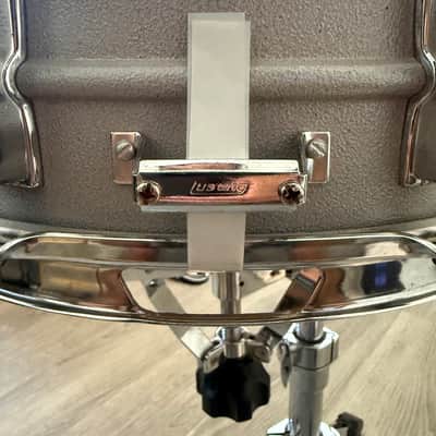 Ludwig L-404 Acrolite 5x14" 8-Lug Aluminum Snare Drum with Rounded Blue/Olive Badge 1979 - 1993 - Gray image 9