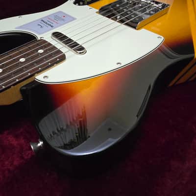 BRAND NEW! Fender MIJ Traditional II '60s Telecaster 2025 Collection Competition Sunburst with Hard Case Bild 8