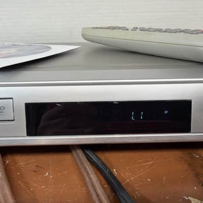 Toshiba D-RW2 DVD Video Recorder D-RW2-S-TU - w Remote Tested On Play AND Record image 3