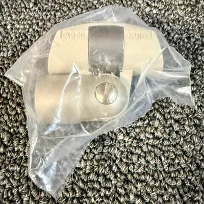 Shure SM63 Omnidirectional Dynamic Microphone - Pre Owned image 6