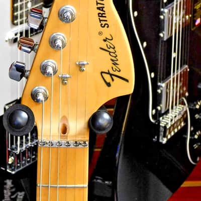 2006 Fender FSR American Special HSS Stratocaster Electric Guitar w/ Case! VERY NICE!!! image 8