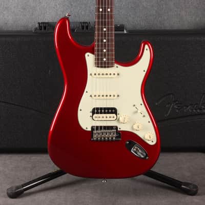 Fender American Professional Strat HSS - Candy Apple Red - 2nd Hand (170084) Bild 3