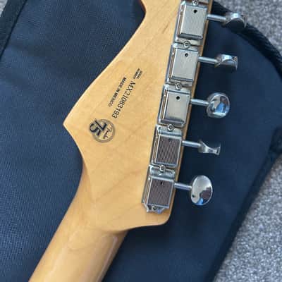 RARE Matching Headstock Fender Limited Edition Vintera ‘60s Stratocaster 2021 - Olympic White image 8