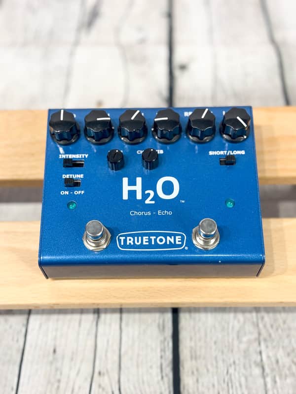 Truetone H2O V3 Chorus and Echo | Reverb