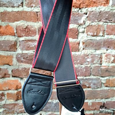 Souldier Edge Stripe Seatbelt Guitar Strap - Red on Black
