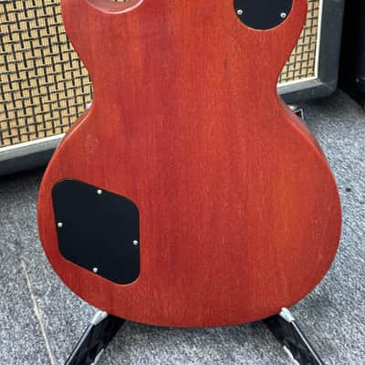 Gibson Les Paul Studio 2004 - Worn Cherry image 8