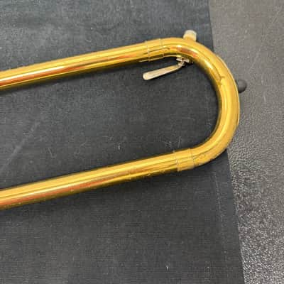 Used Yamaha YSL-448G Intermediate Bb/F Tenor Trombone with Original Case Mouthpiece Just Serviced image 3