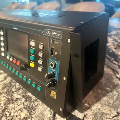 Allen & Heath Qu-PAC — Mint Condition, Power Cable & Manual image 2