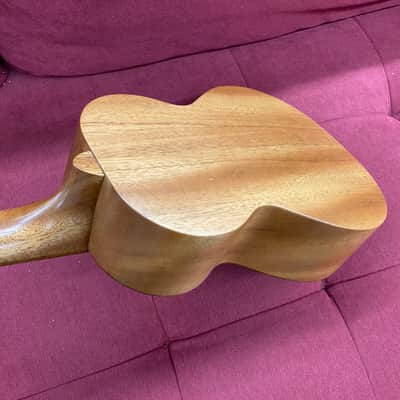 Kamaka Curly Hawaiian Koa & Mahogany Concert Ukulele image 14