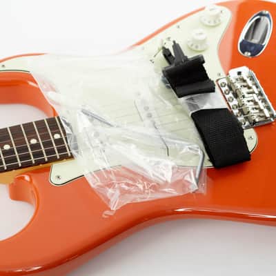 Fender MIJ Traditional II '60s Stratocaster 2022 Fiesta Red image 19