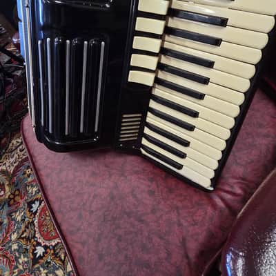 Bertini Piano Accordion 41/120 The RIVA No. 660 W Original Case And Straps image 3