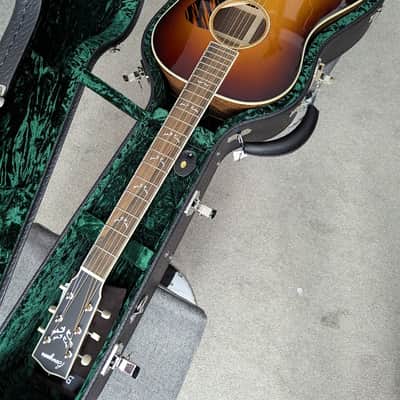 Bourgeois Luke Bryan-T/S Signature, w/case, setup review, shirt & shipping image 5