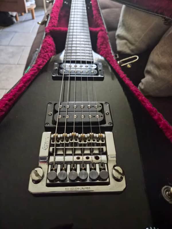 Gibson Flying V I with Kahler Vibrato and Offset Knobs 1981-1988  Ebony