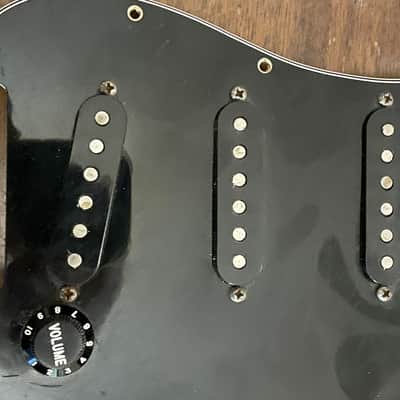 Fender Stratocaster 1976 Loaded Black Pickguard All 100% Factory Original image 14