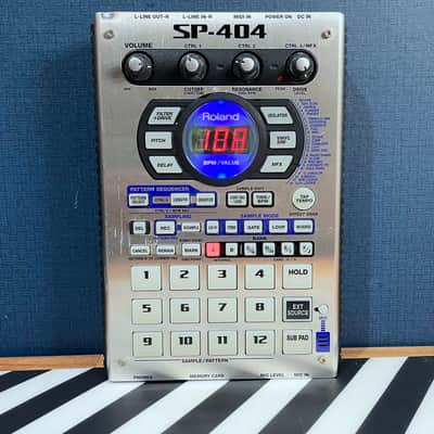 Roland SP-404 - Silver w/ CF Card