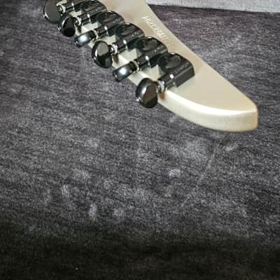 Kramer Dave Mustaine Signature Vanguard 2023 - Present - Silver Metallic image 10