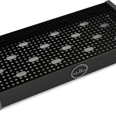 Temple Audio SOLO 18 Pedalboard, 18" x 8.5", Gunmetal image 5