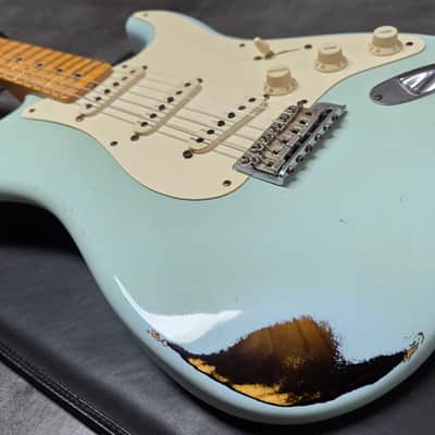 Fender 1956 Stratocaster Relic CUSTOM SHOP LIMITED EDITION FSR Sonic Blue over Sunburst! 2005 Time Capsule Case Queen American Vintage 50s 1950's Reissue USA Strat Guitar image 2