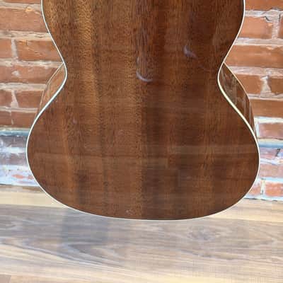 Martin CEO-7 Grand Concert 00 Acoustic Guitar | Sunburst image 5