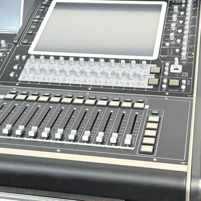 DiGiCo SD5 Digital Mixing Console w/ Waves Card, ST Optical & Road Case CG01GCW *ASK FOR SHIPPING* image 4